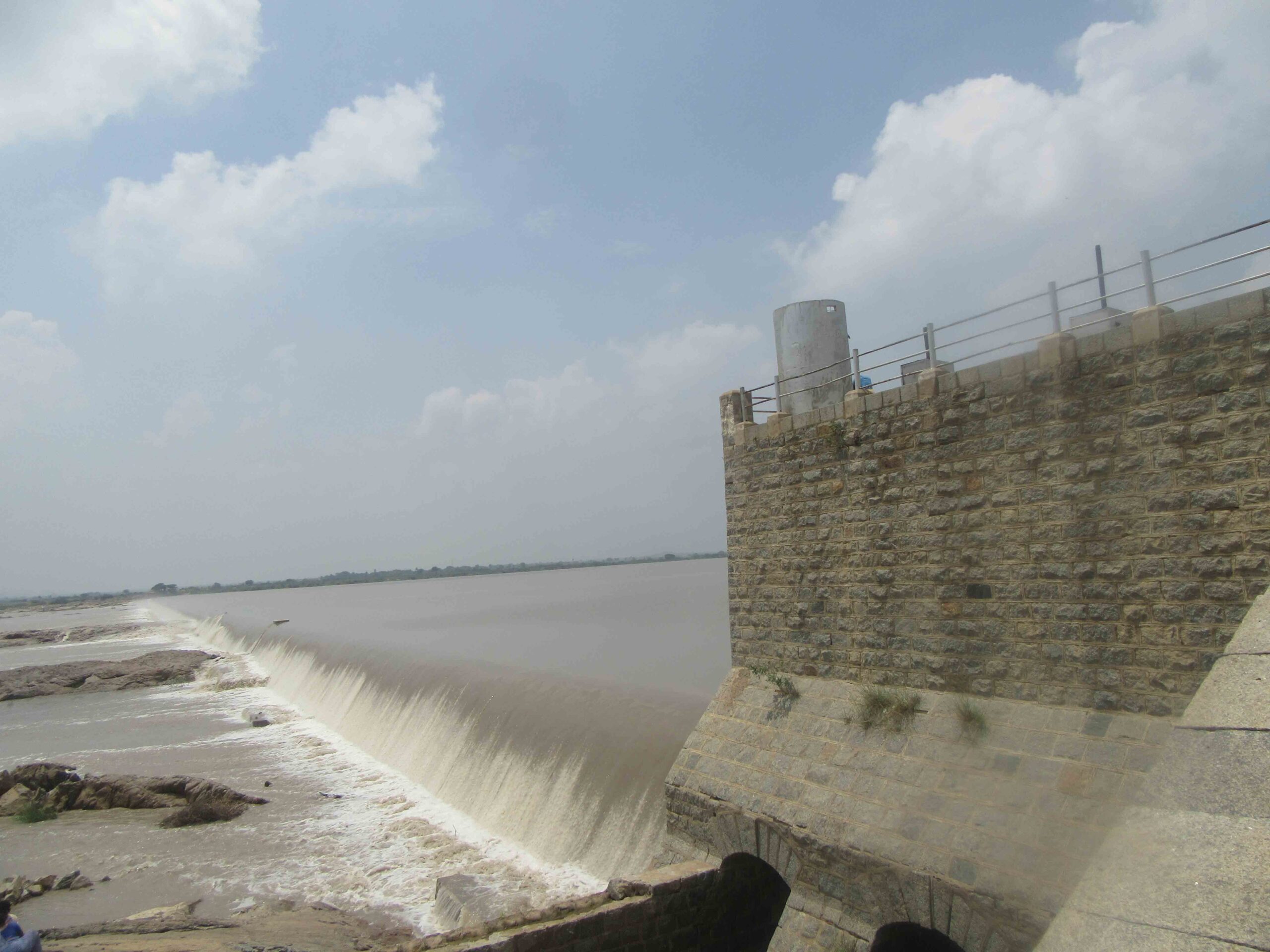 Aiza: తుంగభద్ర డ్యాంకు స్వల్పంగా వరద