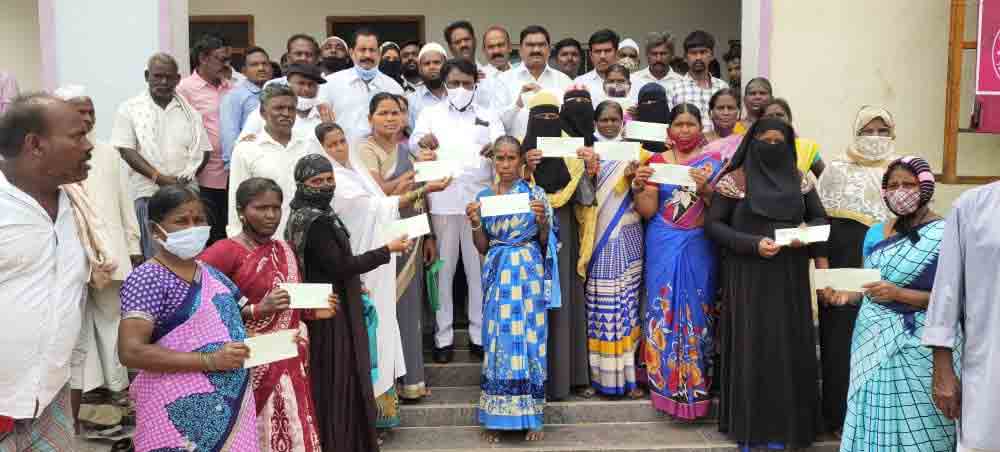 Undavelli: ప్రతి ఇంటికి సంక్షేమ పథకాలు.. ఎమ్మెల్యే అబ్రహం