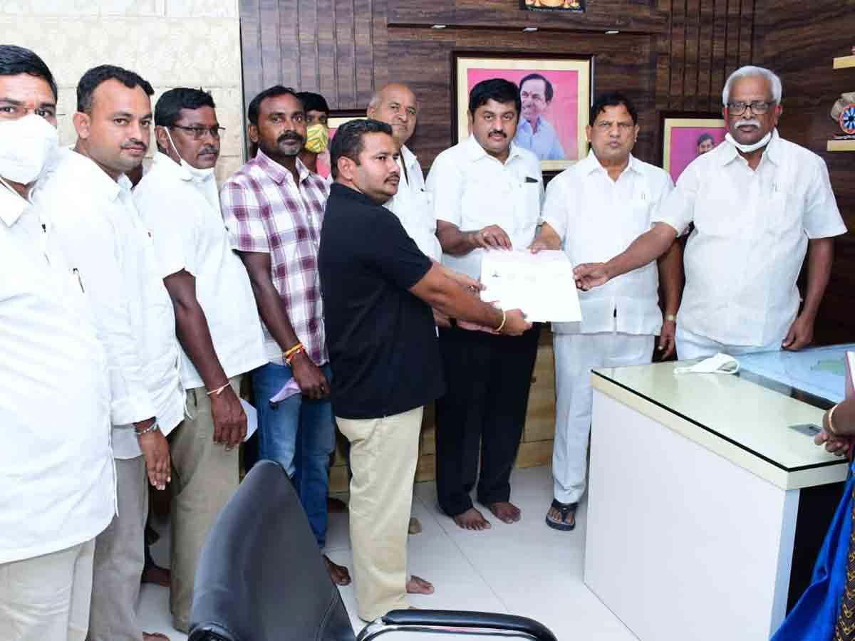 CMRF | సీఎం కేసీఆర్ ఉదారతకు ఇదే నిదర్శనం : ఎమ్మెల్యే నలమోతు భాస్కర్‌రావు