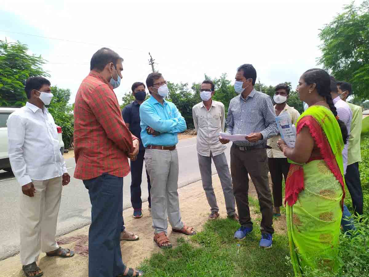 Suryapeta: నాటిన ప్రతి మొక్కను సంరక్షించాలి: కలెక్టర్ వినయ్ కృష్ణారెడ్డి