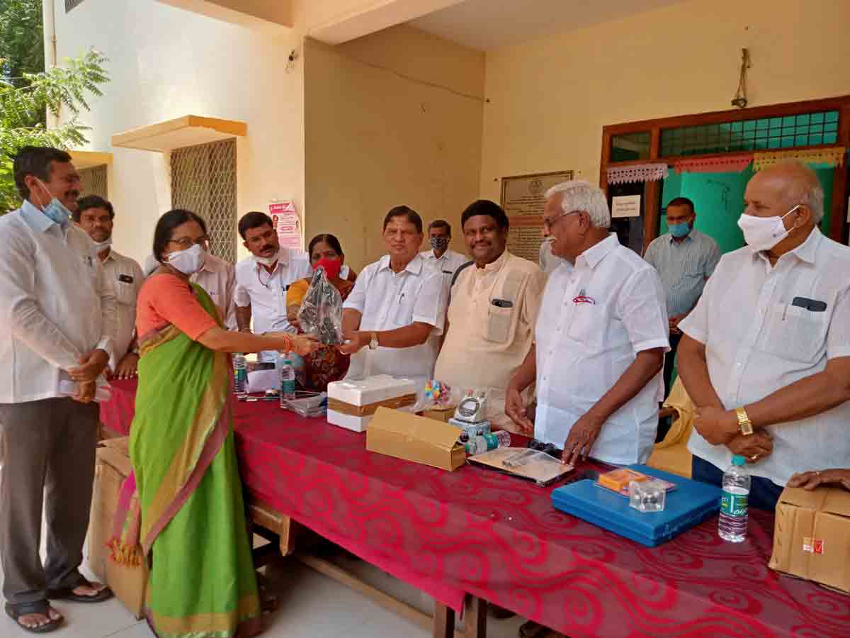 మిర్యాలగూడ: విద్యార్థుల్లో శాస్త్రీయ ధృక్పదం పెంపొందించాలి.. ఎమ్మెల్యే భాస్కర్‌రావు