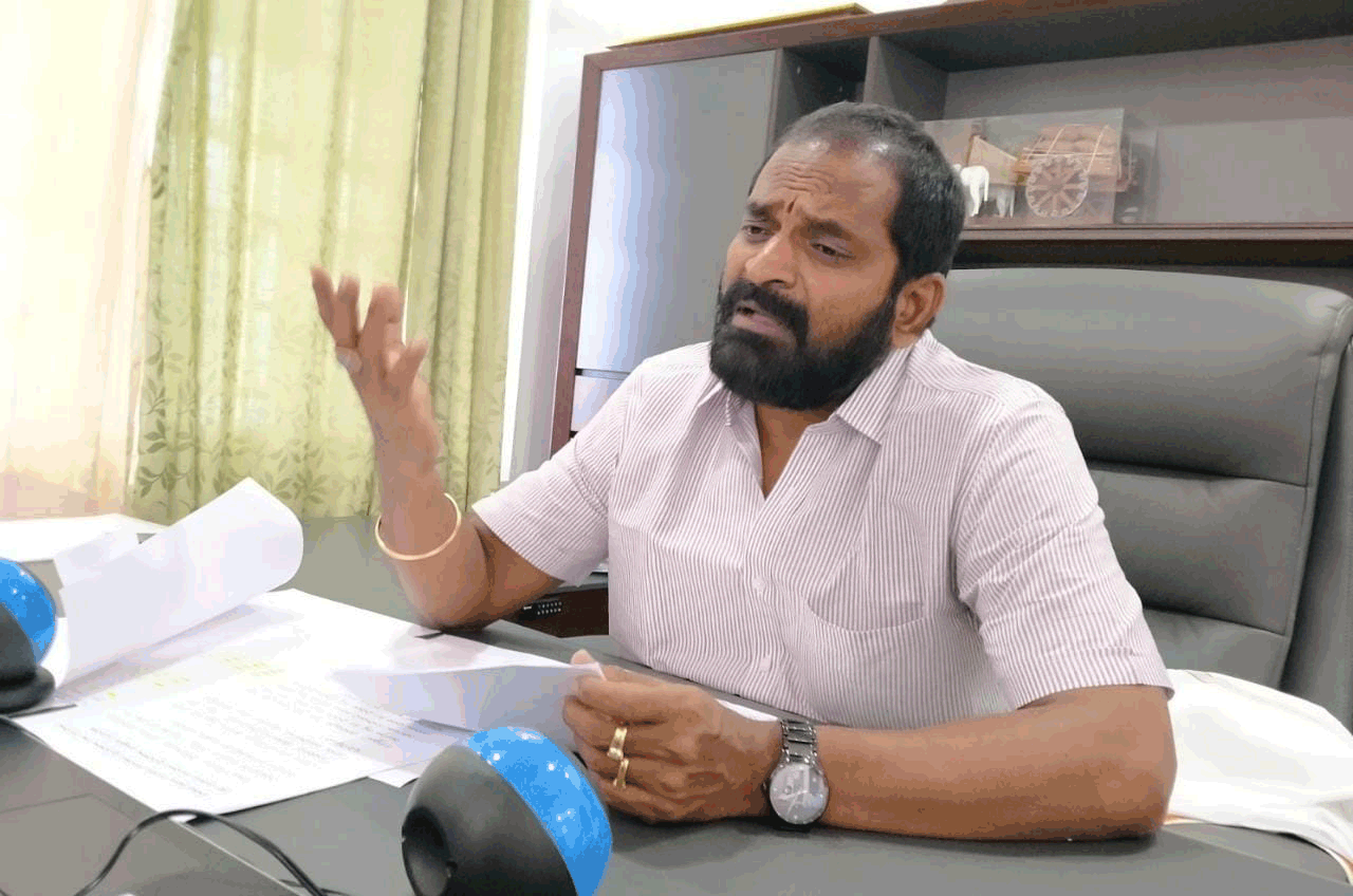 Mahabubnagar: క్రీడాకారులకు సముచిత స్థానం కల్పిస్తున్నాం: కేంద్ర మంత్రి అనురాగ్ సింగ్ ఠాకూర్‌తో మంత్రి శ్రీనివాస్‌గౌడ్