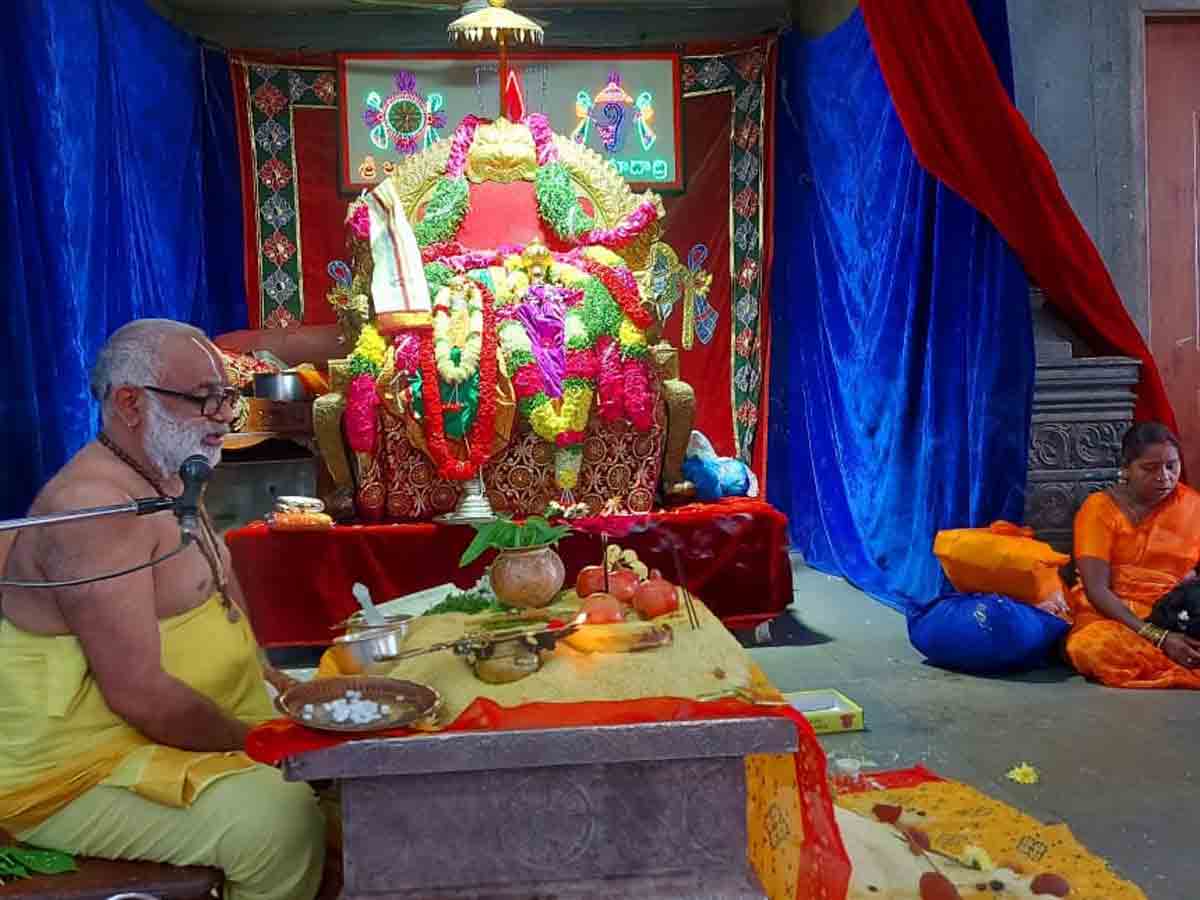 యాదాద్రి: శ్రీవారి ఖజానాకు రూ. 6,72,174 ఆదాయం