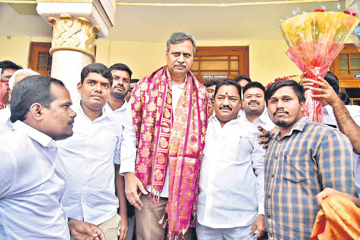 జనగామ,చేర్యాల అభివృద్ధికి నిధులివ్వండి