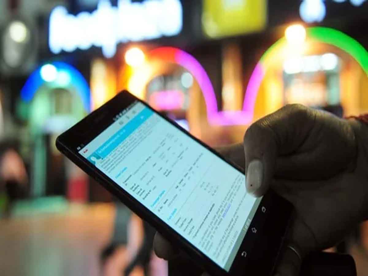 Bug in IRCTC : రైల్వే ఆన్‌లైన్‌ టికెట్‌ బుకింగ్‌లో బగ్‌.. గుర్తించిన 17 ఏండ్ల కుర్రోడు!