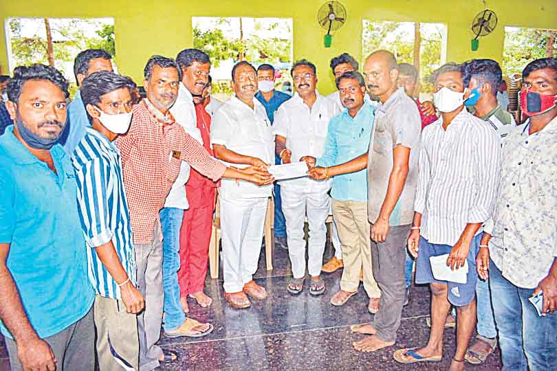 ఈటలతో ఒరిగేదేమీ లేదు