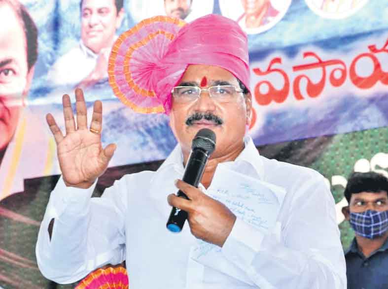 సర్కార్‌ను విమర్శిస్తే కర్రుకాల్చి వాతపెడతాం