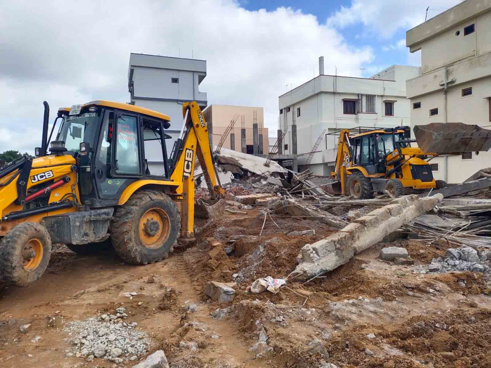 ఎండోమెంట్‌ స్థలాల్లో కబ్జాల తొలగింపు..