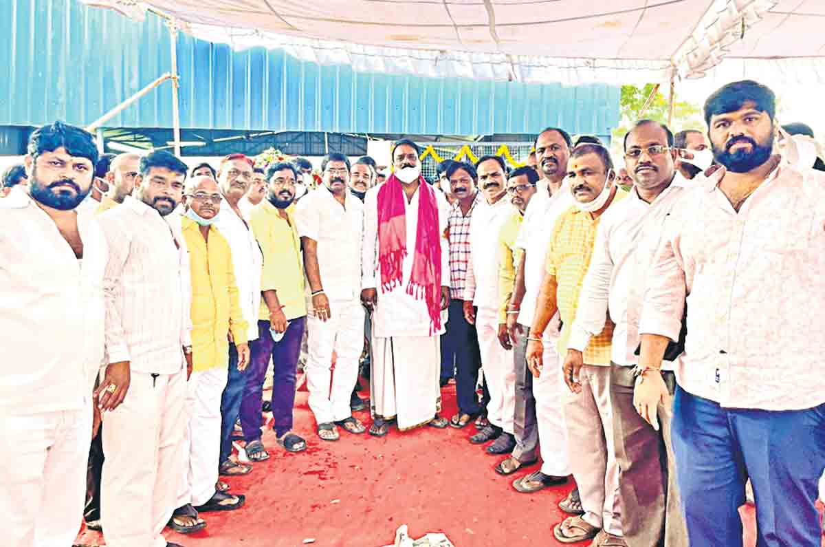 సమస్యలు పరిష్కరిస్తా