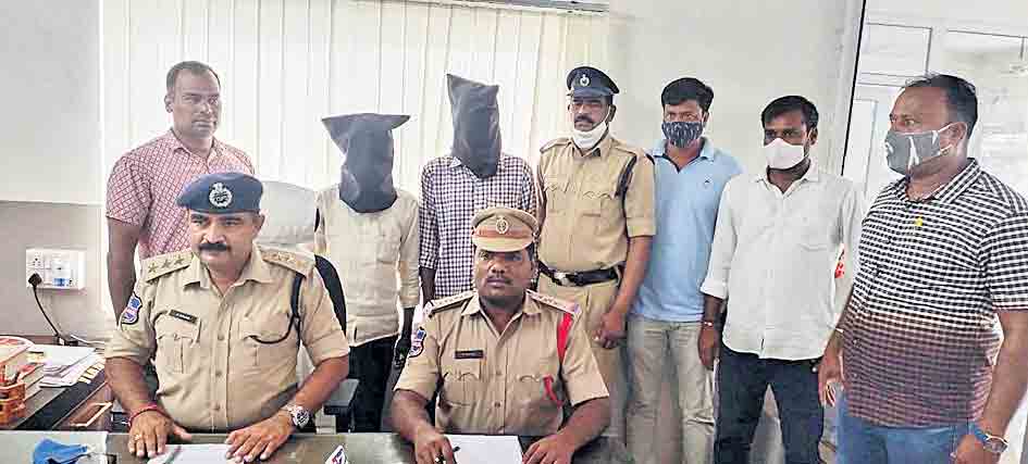 ఒక హత్య, 41 దొంగతనాలు