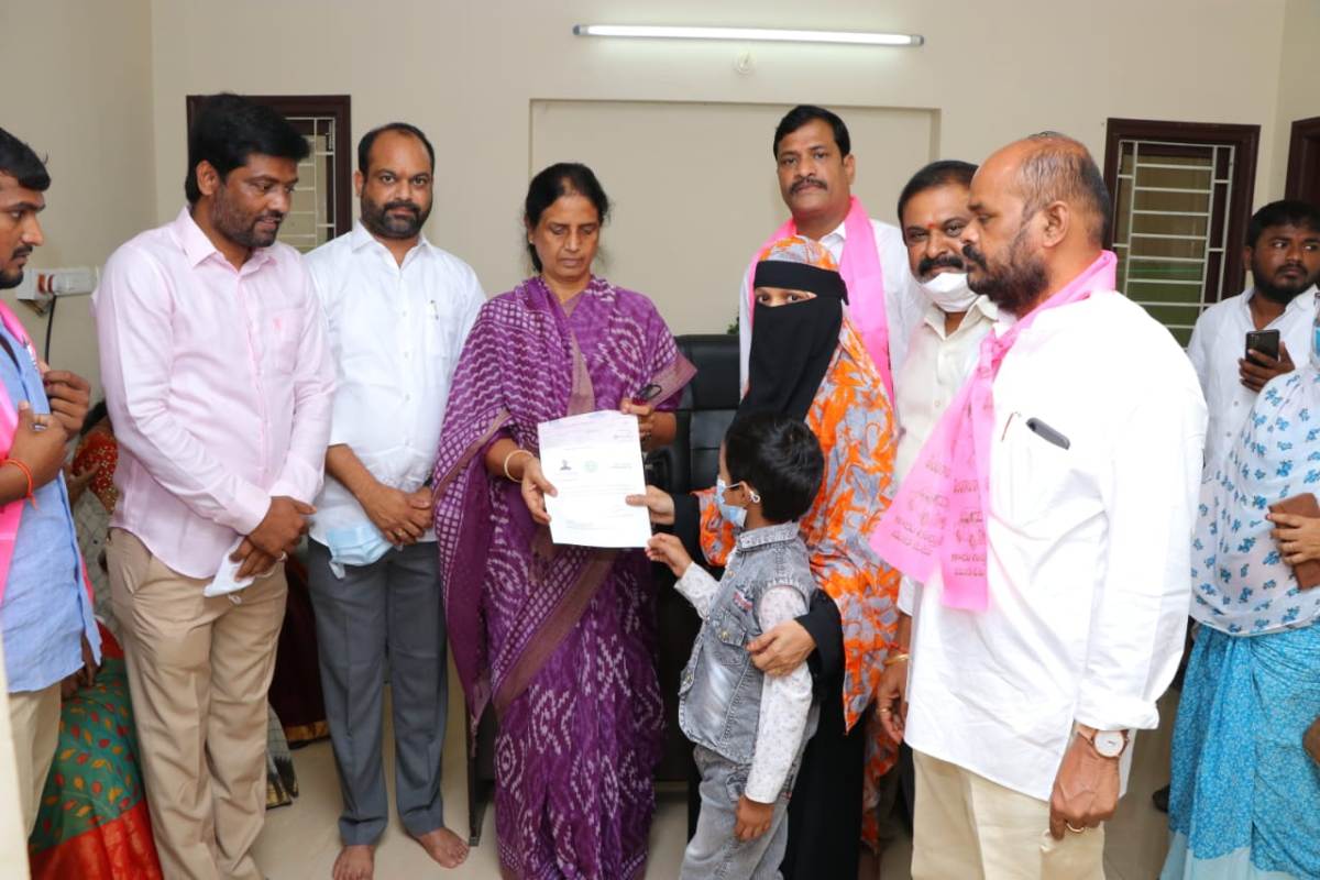 Cmrf | సీఎం సహాయనిధి పేద‌ల‌కు వ‌రం : మంత్రి సబితా ఇంద్రారెడ్డి