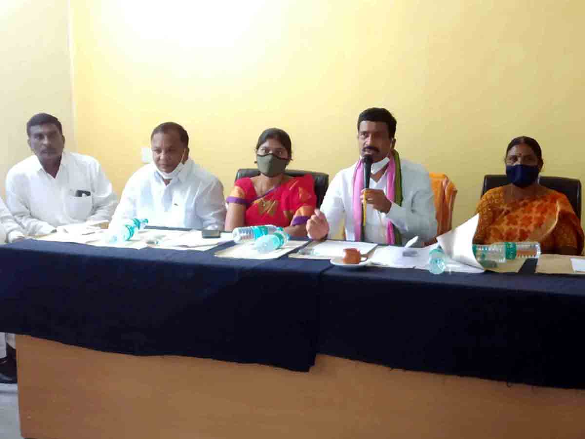 Bomraspet : సీజనల్‌ వ్యాధులపై అప్రమత్తంగా ఉండాలి