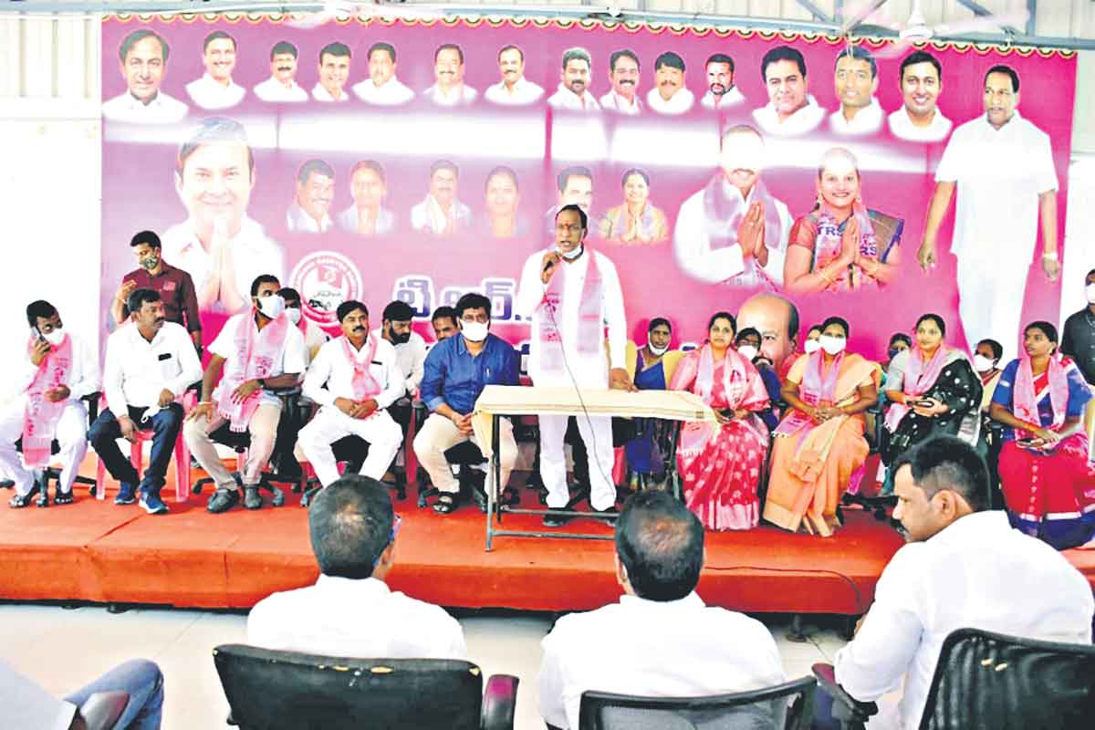 పని చేసే వారికే పార్టీ పదవులు