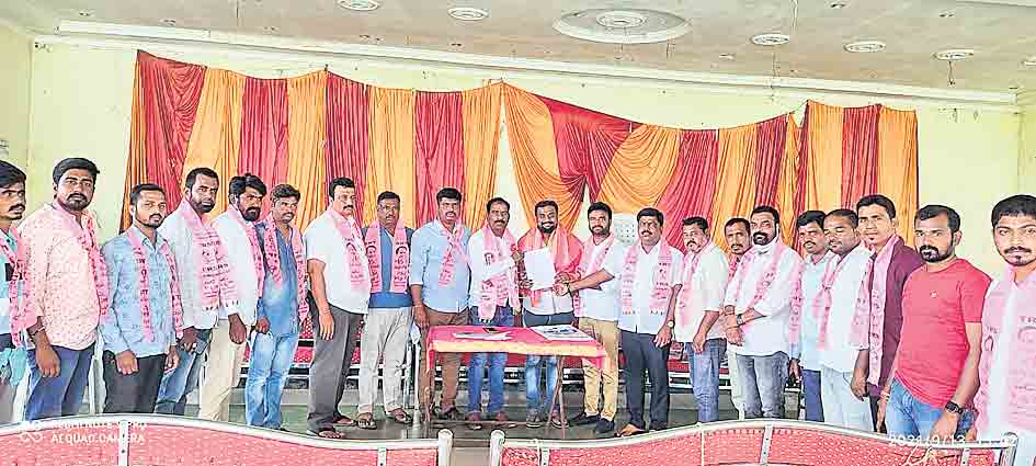 ప్రతి కార్యకర్తకూ సముచిత స్థానం