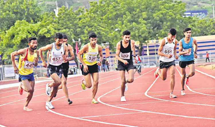 ఆరంభం అదుర్స్