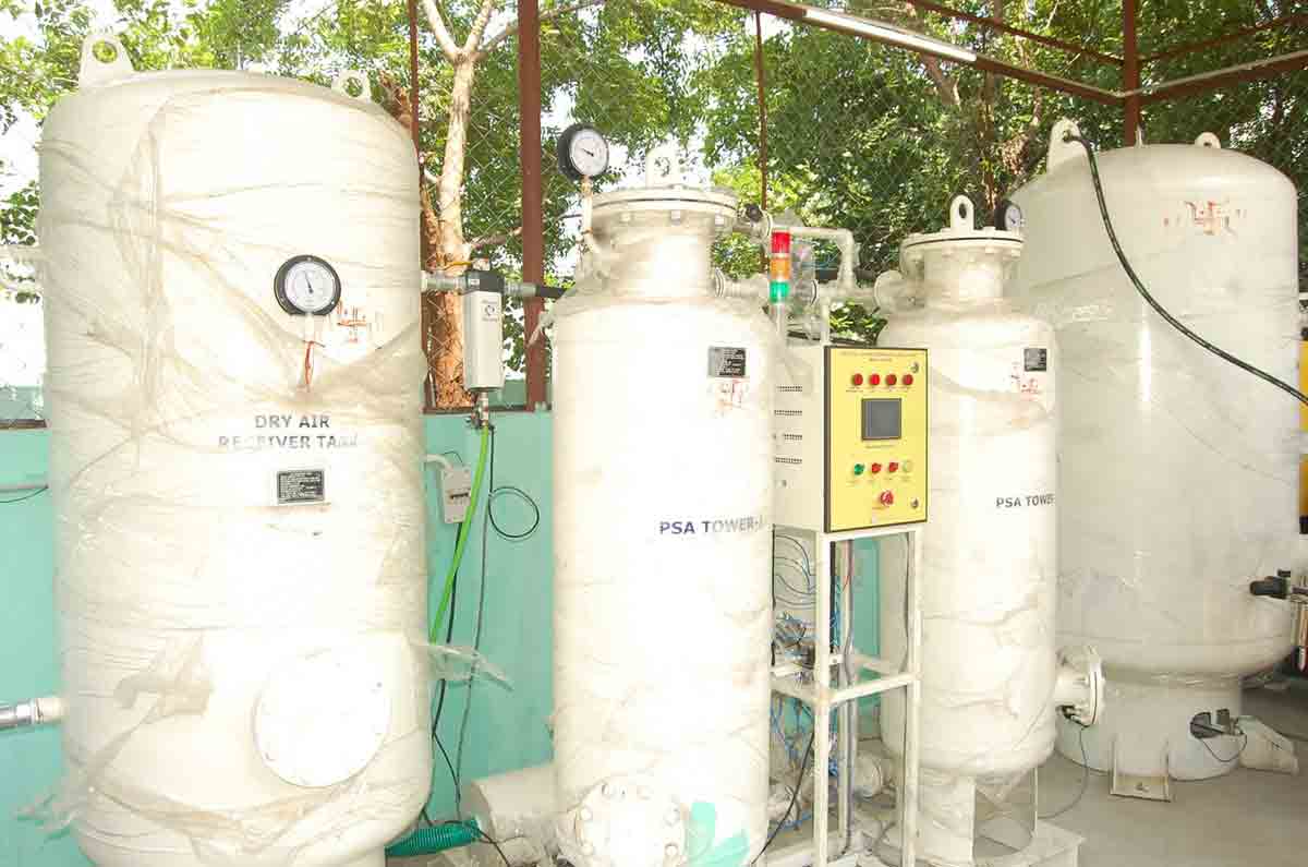 కార్పొరేట్‌కు దీటుగా  సర్కారు దవాఖాన