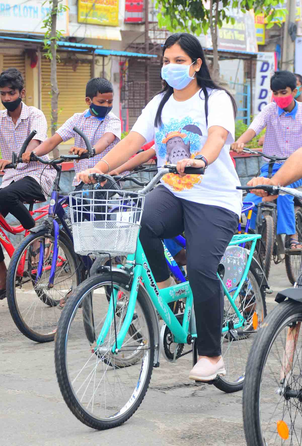 నార్మాక్స్‌లో తప్పని పోటీ