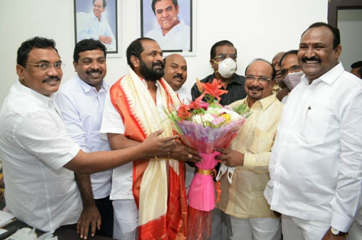 wines reservation | మద్యం షాపుల్లో 15శాతం రిజర్వేషన్‌పై గౌడ సంఘాల హ‌ర్షం