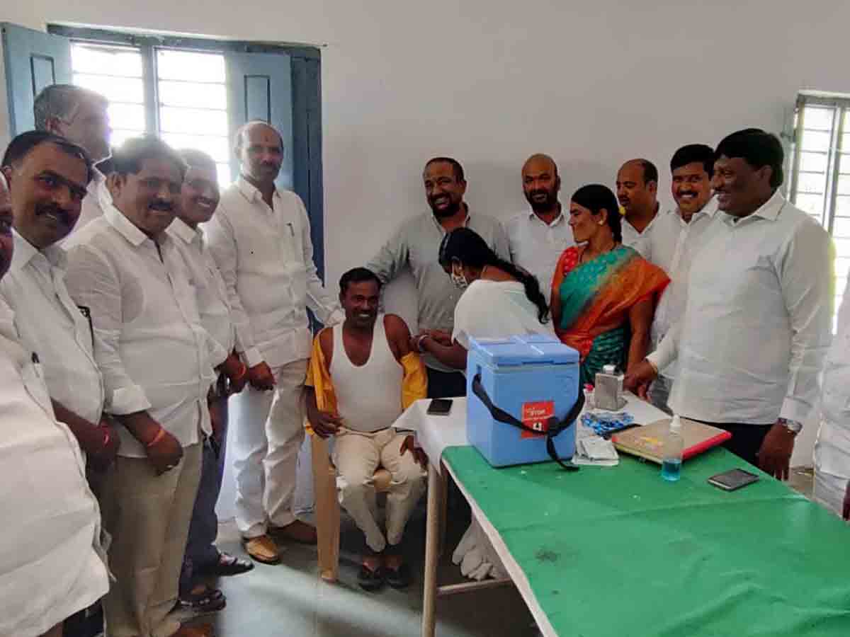 Vikarabad | ప్రతి ఒక్కరూ వ్యాక్సిన్‌ వేసుకోవాలి: ఎమ్మెల్యే కొప్పుల మహేశ్‌రెడ్డి