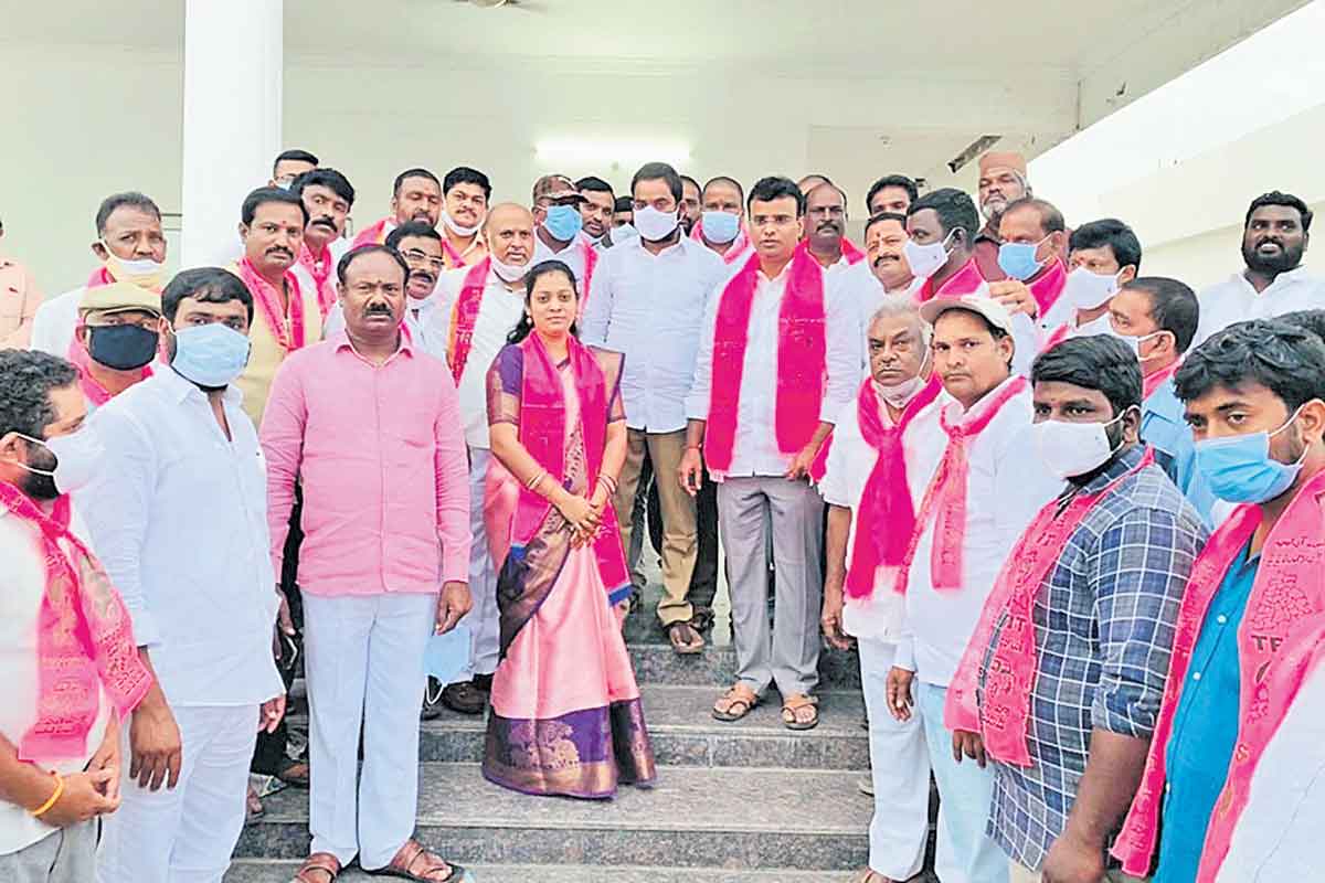 టీఆర్‌ఎస్‌తోనే అభివృద్ధి, సంక్షేమం