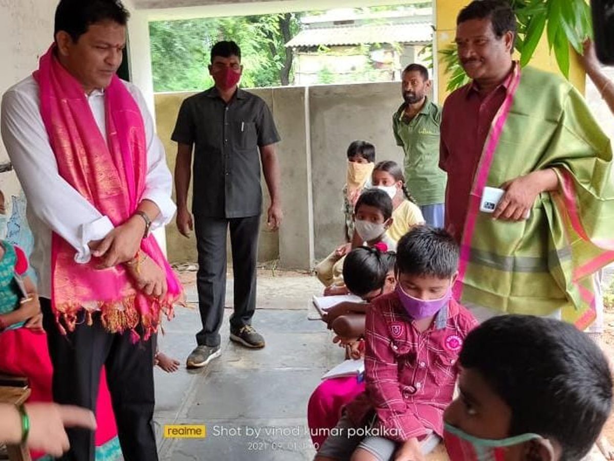 HuzurNagar: విద్యార్థులకు ఎటువంటి ఇబ్బందులు లేకుండా చూడాలి: ఎమ్మెల్యే శానంపూడి