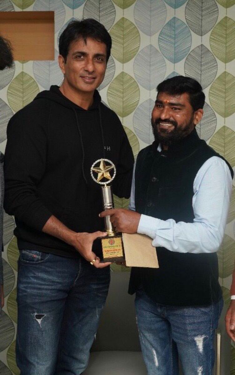 Hyderabad | హ‌ర్ష‌వ‌ర్థ‌న్‌ను అభినందించిన సోనుసూద్‌