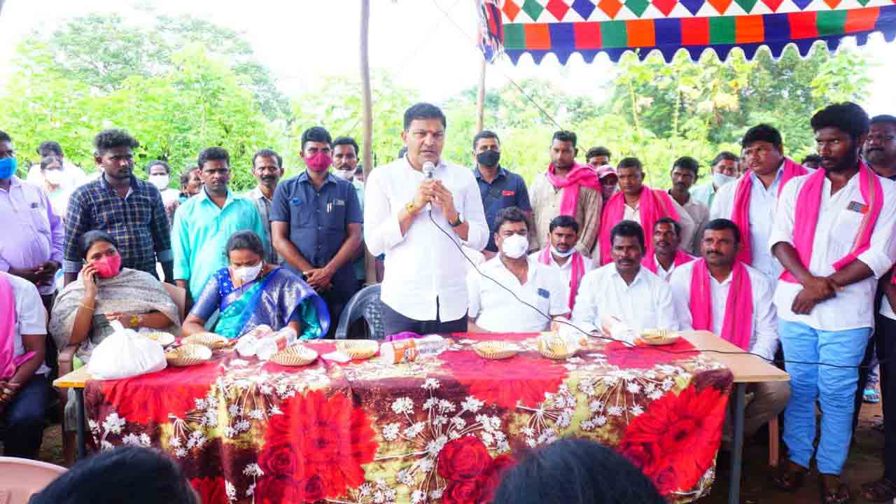 జీవన ప్రమాణాలు మెరుగు పరచడమే ప్రభుత్వ లక్ష్యం: ఎమ్మెల్యే శానంపూడి