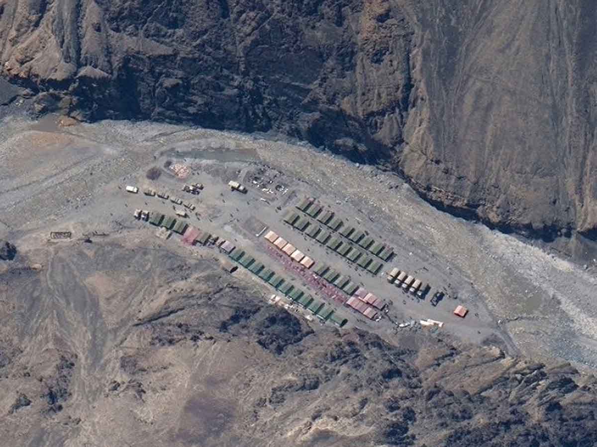 China @ LAC : సరిహద్దులో క్రియాశీలకంగా చైనా.. మాడ్యులర్‌ కంటైనర్ల ఏర్పాటు