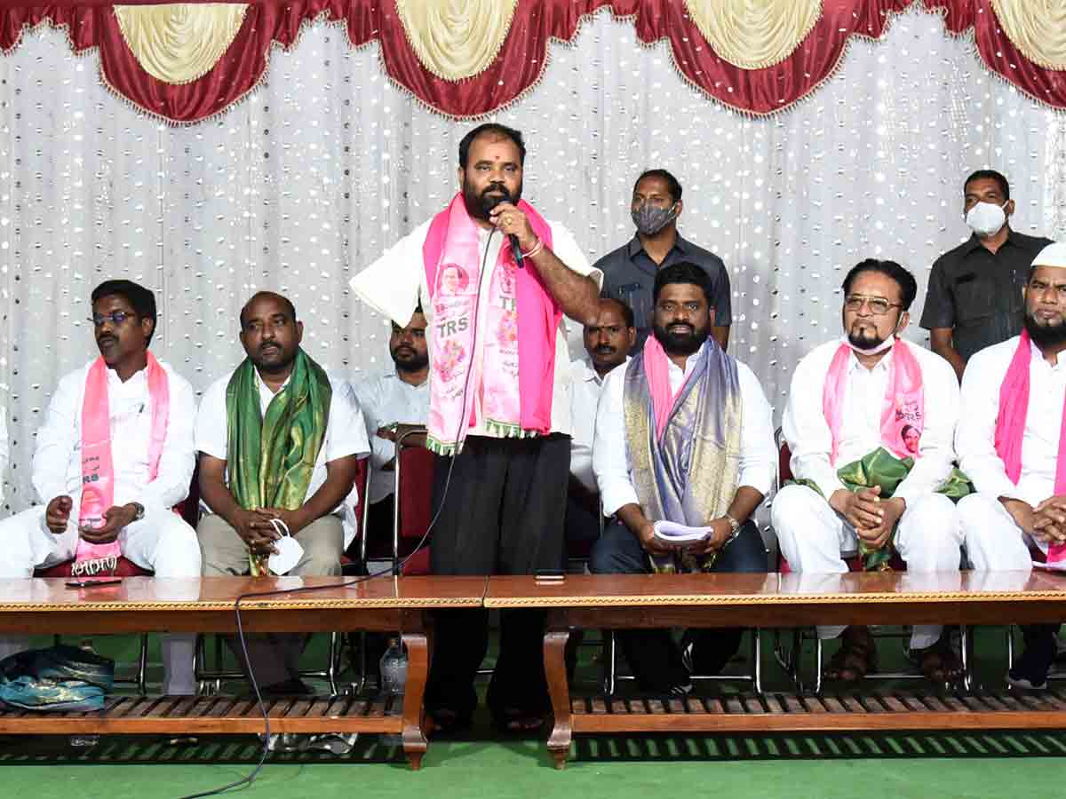 Nalgonda: అభివృద్ధి పథకాలను ప్రతి గడపకు తీసుకెళ్లాలి: ఎమ్మెల్యే కంచర్ల