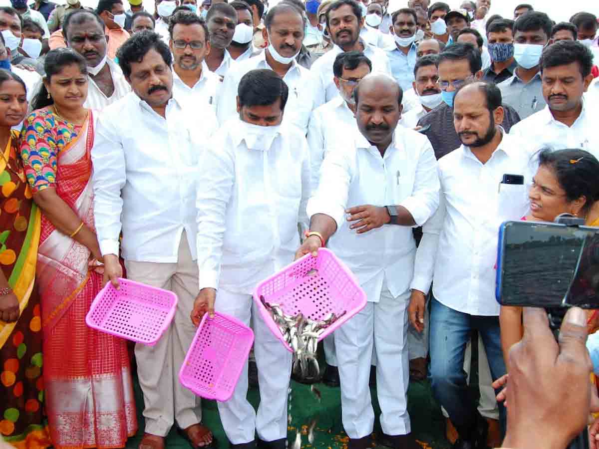 Nakirekal: గ్రామీణ ఆర్థిక వ్యవస్థ బలోపేతమే లక్ష్యం.. మంత్రి జగదీశ్‌రెడ్డి