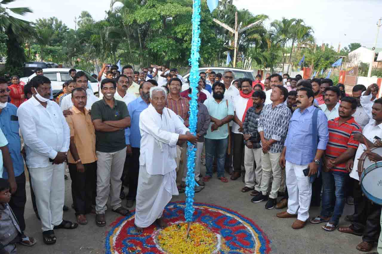 సూర్యాపేట: ప్రతి ఒక్కరూ వ్యక్తిగత, పరిసరాల పరిశుభ్రత పాటించాలి