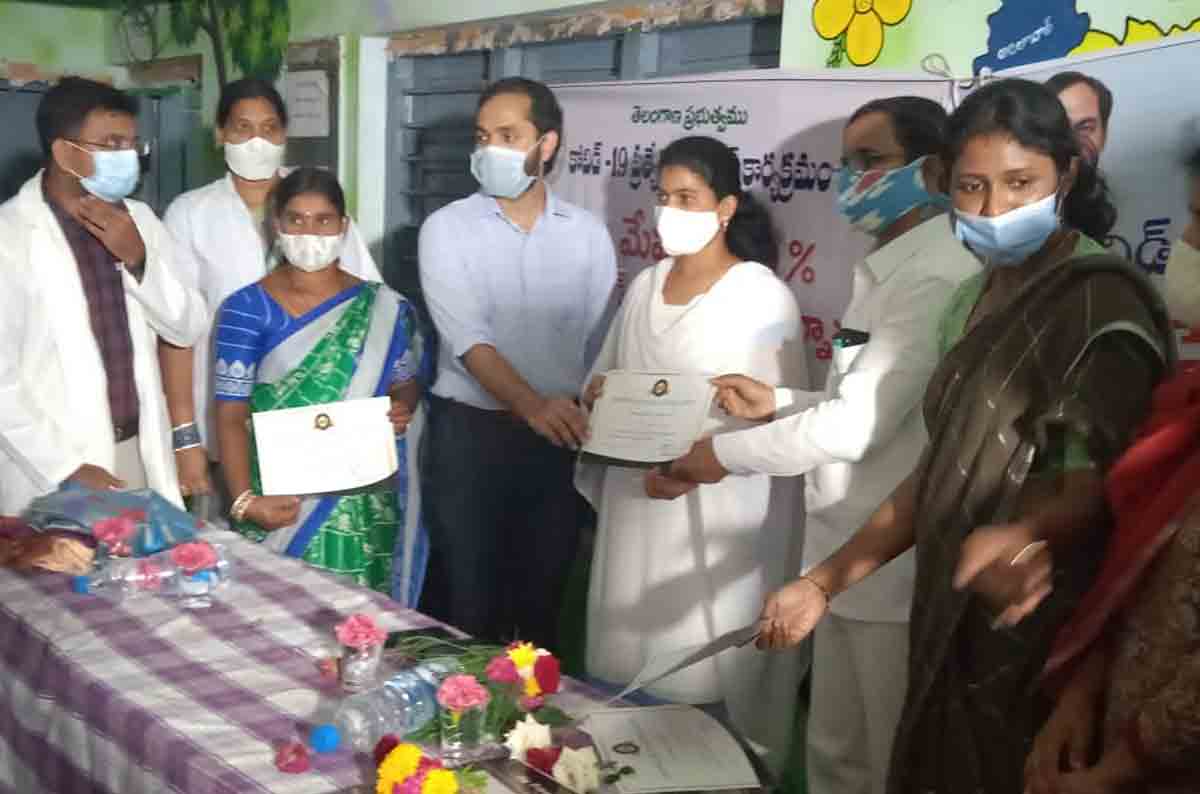 వంద శాతం వ్యాక్సినేషన్‌ అభినందనీయం