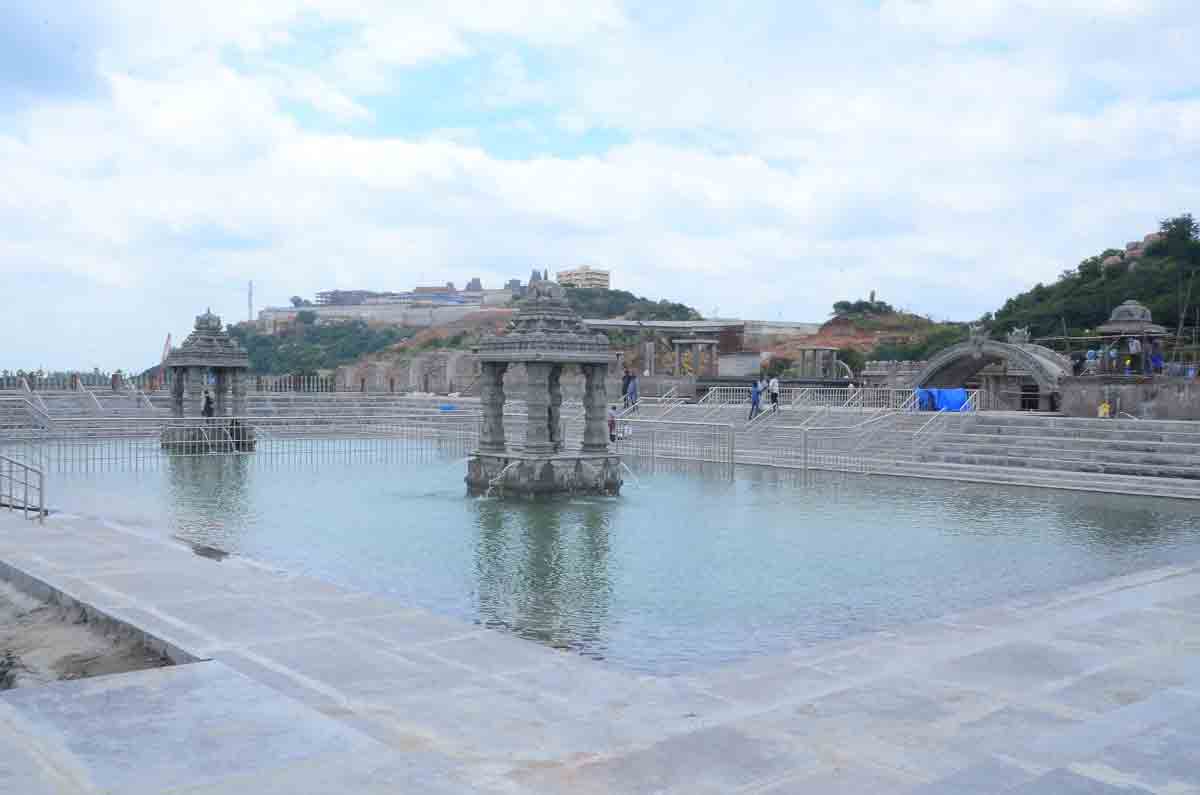 లక్ష్మీ పుష్కరిణి సిద్ధం