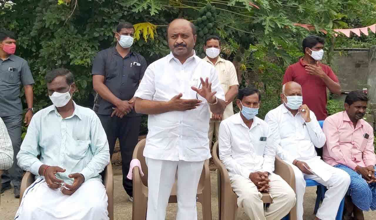 మరిపెల్లి దళితులు టీఆర్‌ఎస్ పార్టీకే మద్దతు