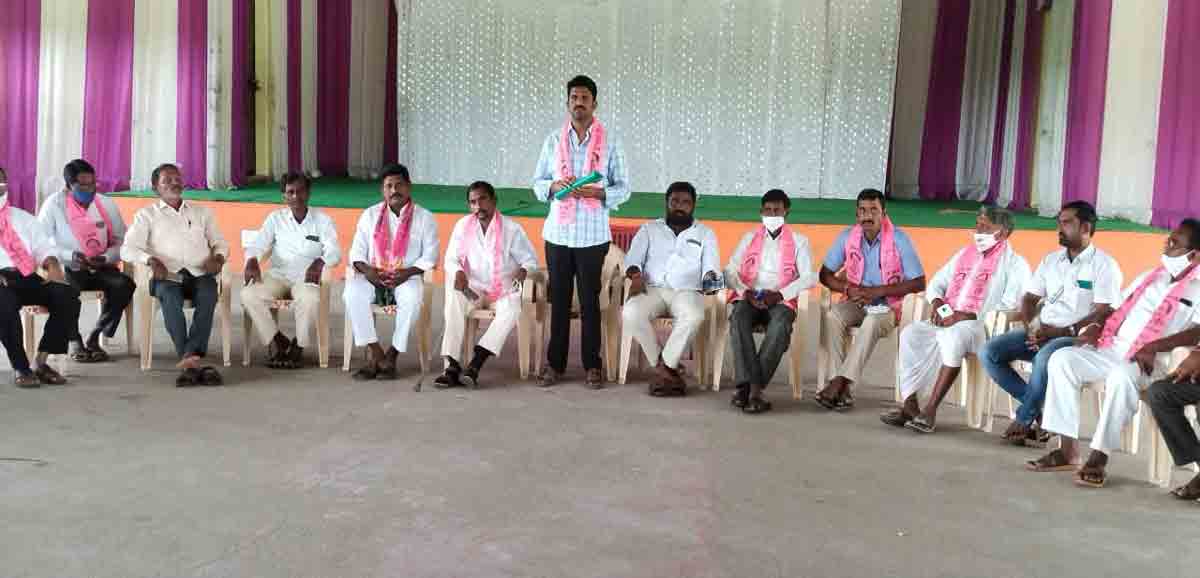 టీఆర్‌ఎస్‌ బలోపేతానికి సైనికుల్లా పనిచేయాలి