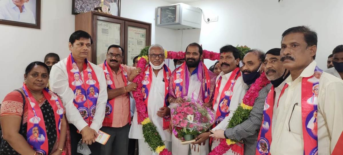 Wins reservation | గౌడలకు వైన్‌షాప్‌ల్లో 15 శాతం రిజరేషన్లు చారిత్రాత్మక నిర్ణయం : మంత్రి శ్రీనివాస్‌గౌడ్‌