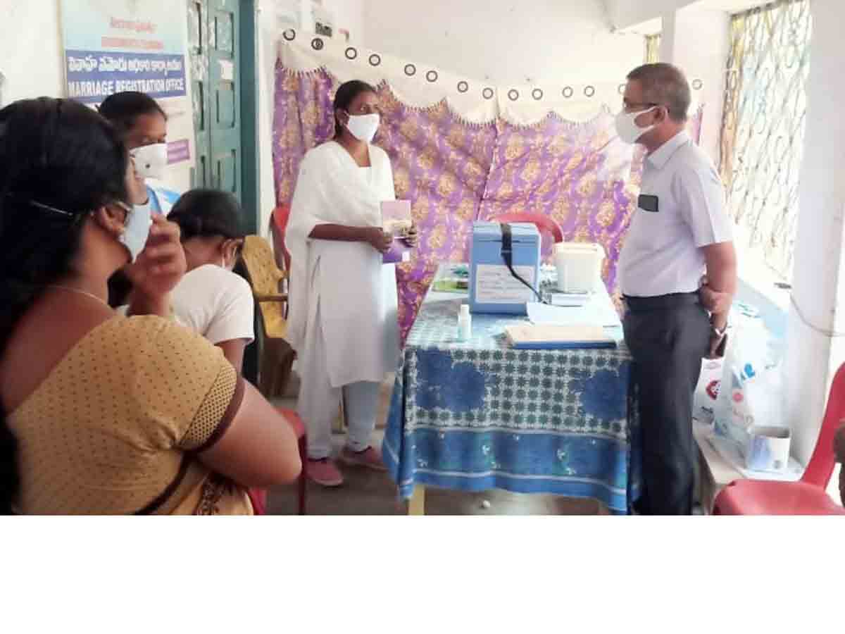 ప్రతి ఒక్కరూ కరోనా వ్యాక్సిన్‌ తీసుకోవాలి