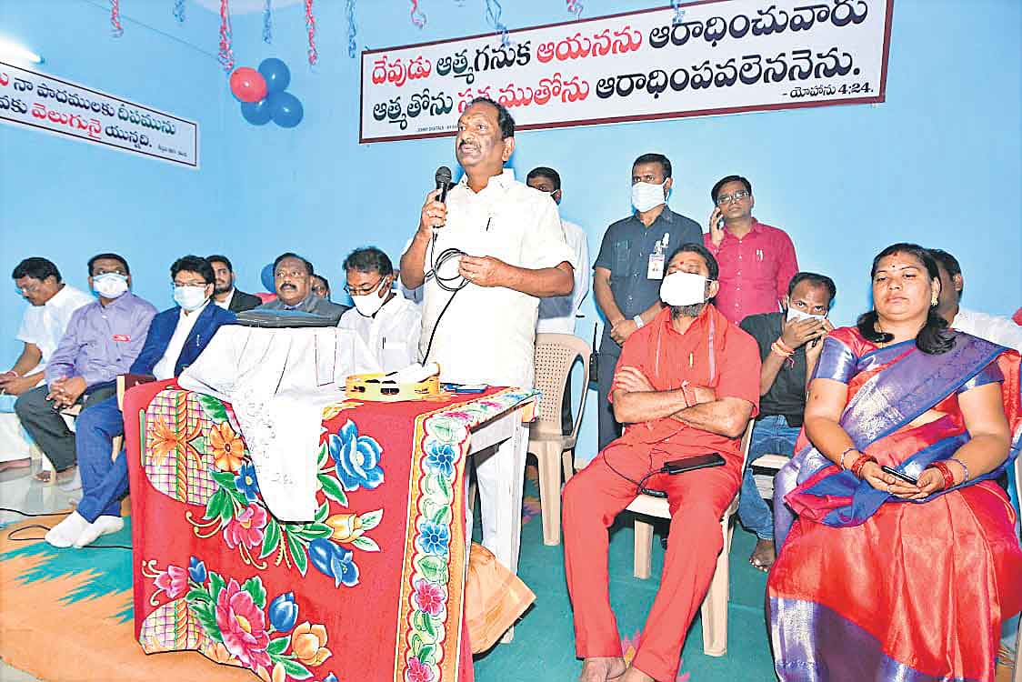 పనిచేసే ప్రభుత్వానికే పట్టంకట్టండి