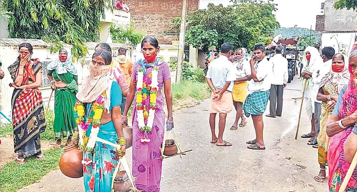 చావులోనూ వీడని బంధం