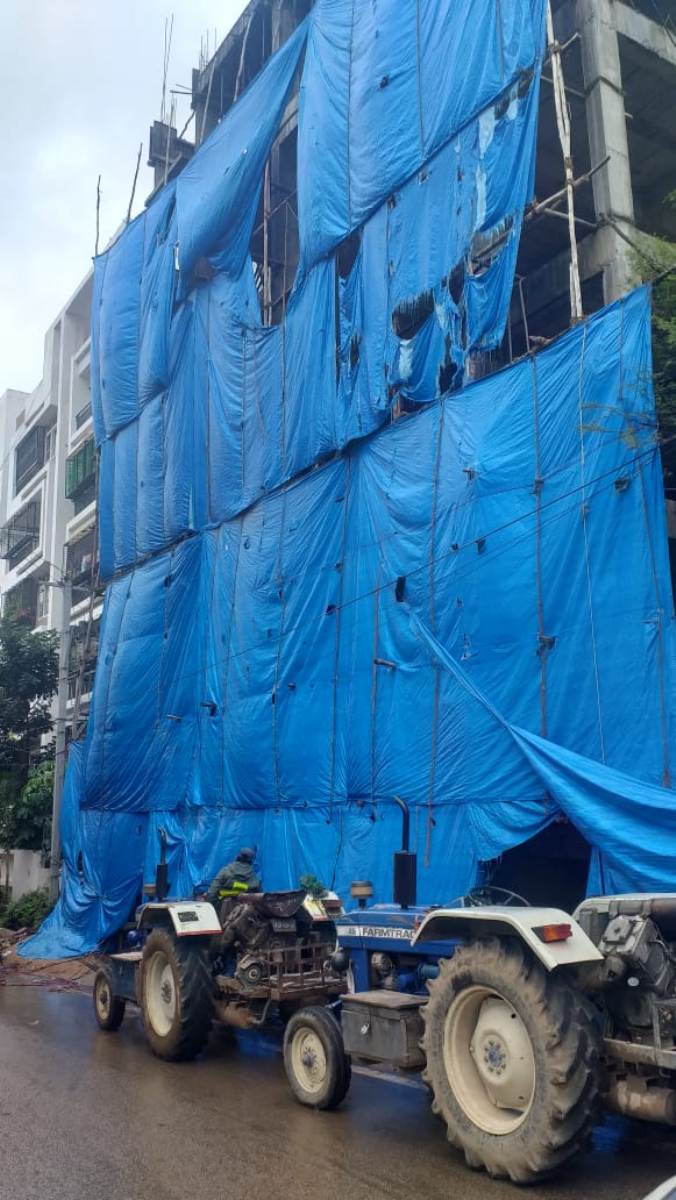 Enforcement | కొండాపూర్‌లో అనుమతులు లేని నిర్మాణం కూల్చివేత