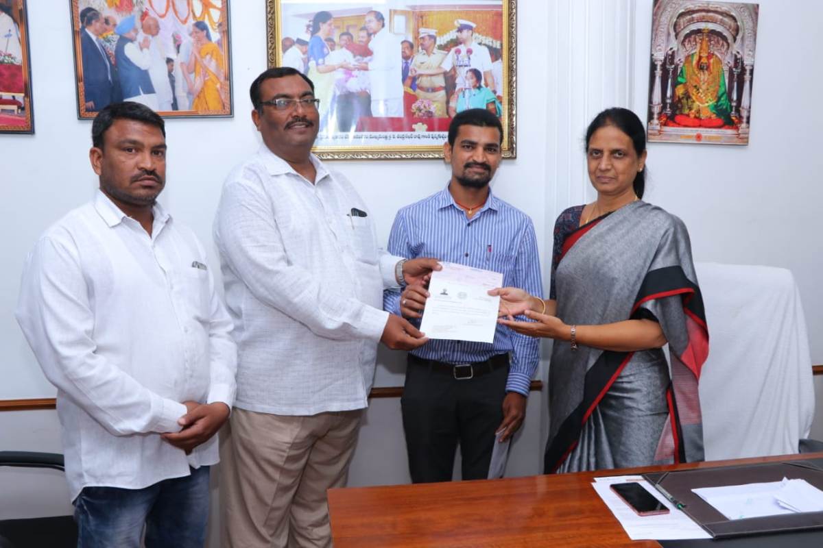 Cmrf | ఆప‌ద‌లో ఆదుకునేందుకు సీఎంఆర్ఎఫ్ : మంత్రి స‌బితా ఇంద్రారెడ్డి