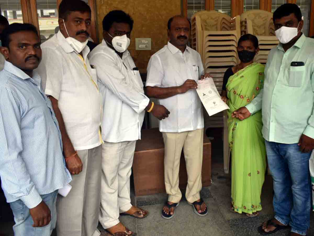 Warangal : పేద ప్రజలకు అండగా సీఎం సహాయనిధి.. ఎమ్మెల్యే చల్లా ధర్మారెడ్డి