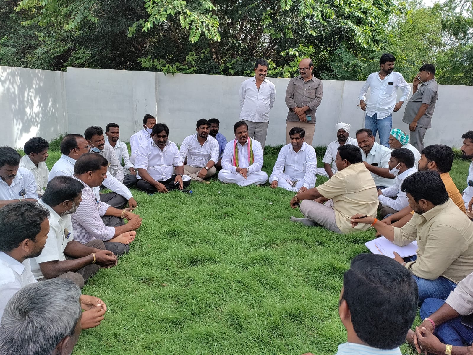 Kalwakurthy టీఆర్‌ఎస్ పార్టీ బలోపేతానికి కమిటీలు మరింత కృషి చేయాలి: ఎమ్మెల్యే జైపాల్‌యాదవ్