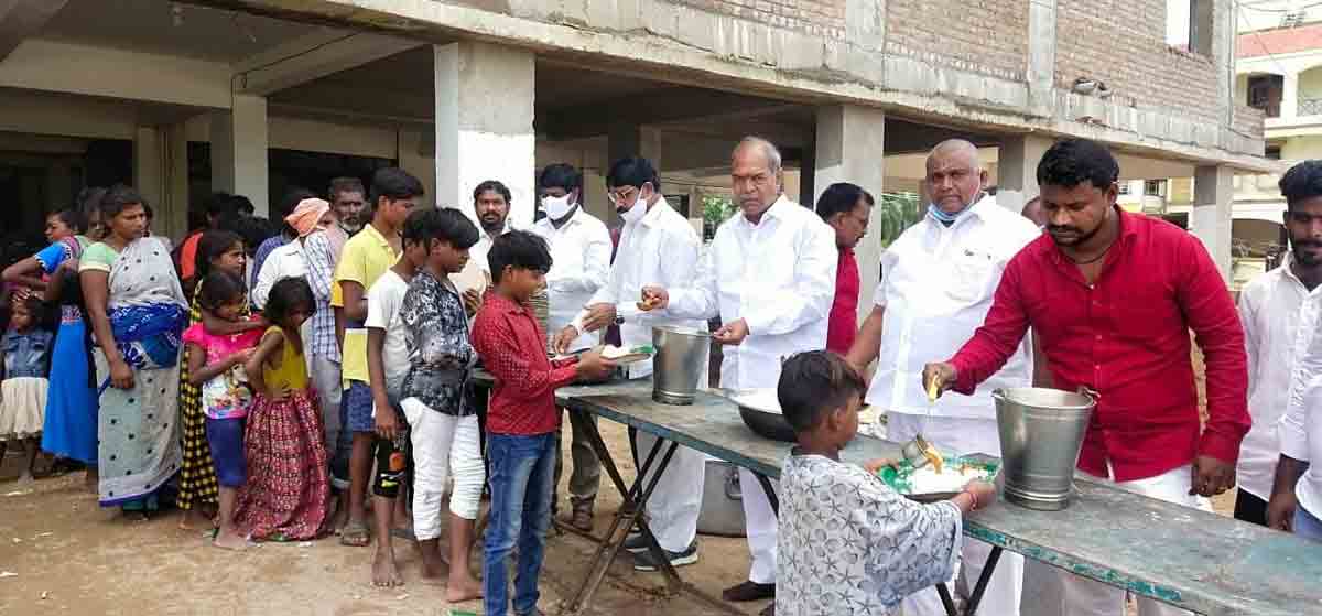 మత్స్యకారుల ఆర్థికాభివృద్ధికి కృషి