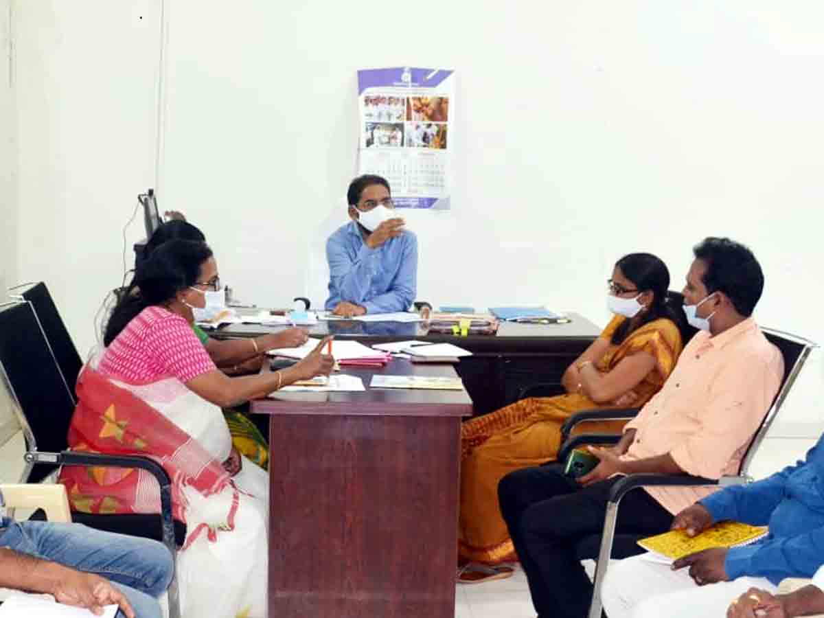 పత్తి కొనుగోళ్లలో రైతులకు ఇబ్బందులు రావొద్దు.. అధికారులకు ఆదేశాలు