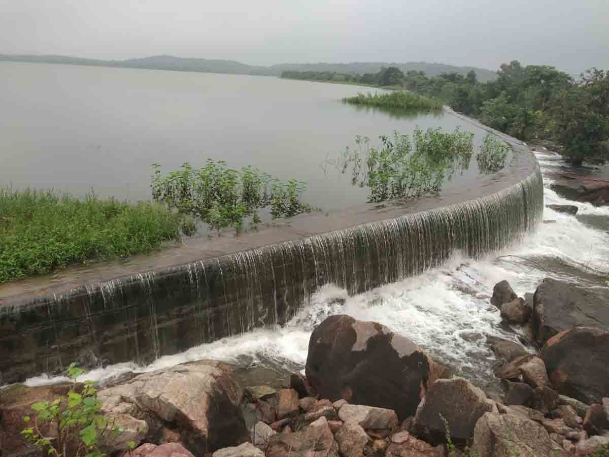 పోటెత్తిన వరద