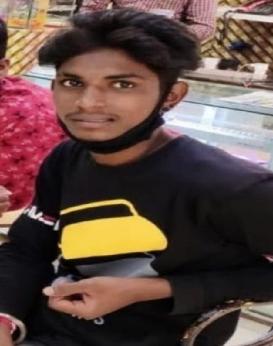 missing | ప‌నికి వెళ్లి తిరిగిరాని యువ‌కుడు