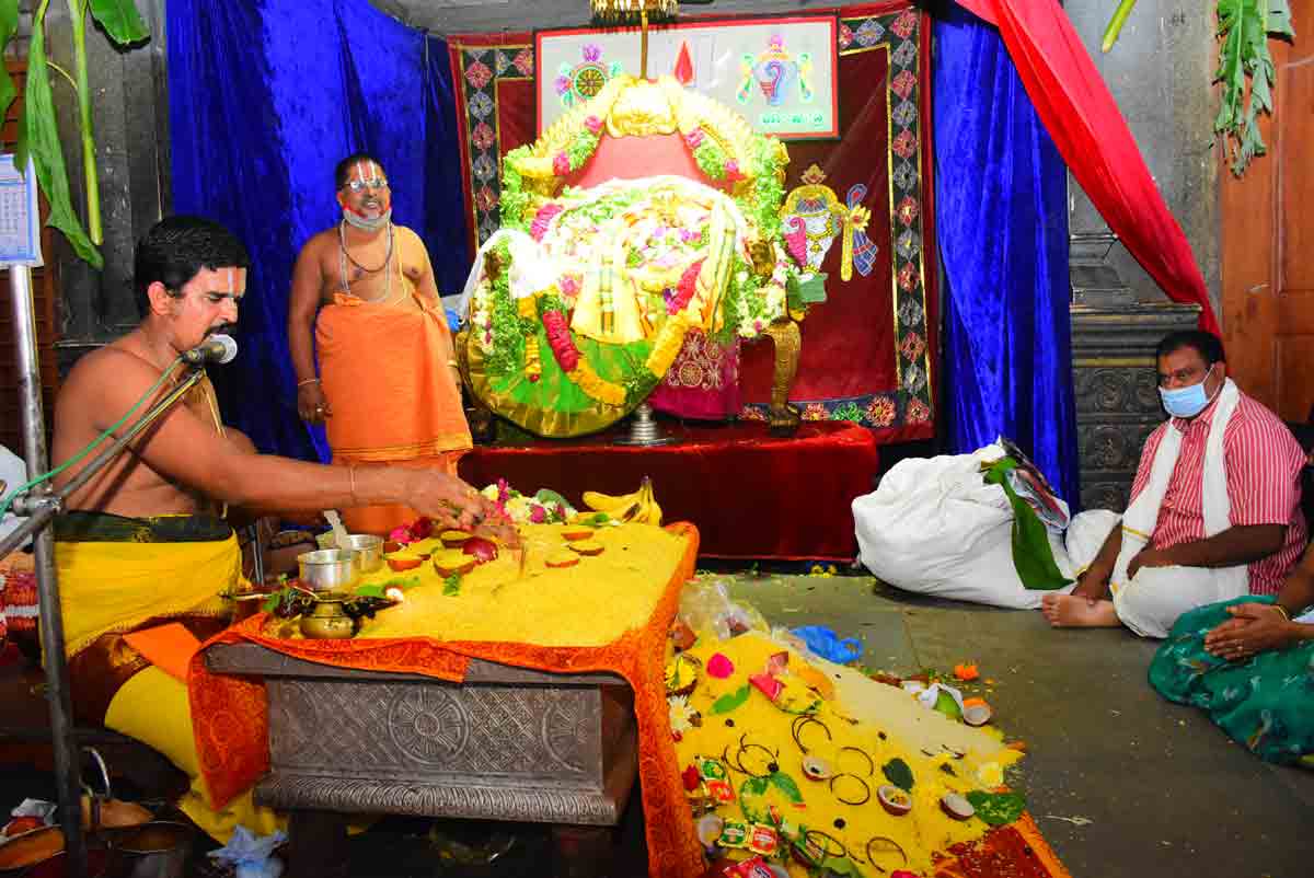 వైభవంగా అష్టోత్తర శతఘటాభిషేకం