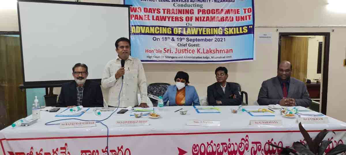 చట్టాలపై అవగాహన పెంపొందించుకోవాలి