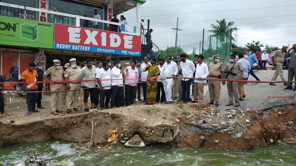 Sabitha reddy | వరదనీటి కాలువ పనుల్లో వేగం పెంచండి : మంత్రి పి సబితాఇంద్రారెడ్డి